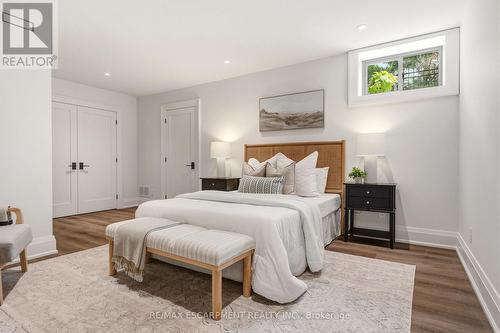 727 King Road, Burlington, ON 