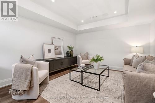 727 King Road, Burlington, ON 