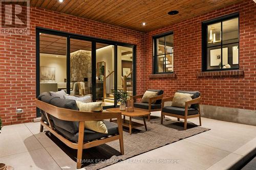 727 King Road, Burlington, ON 