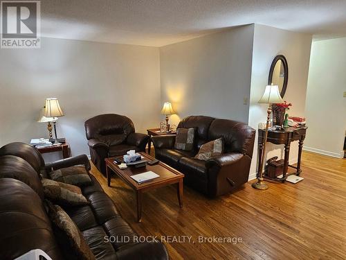 304 - 2000 Jasmine Crescent, Ottawa, ON 