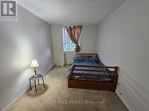 304 - 2000 Jasmine Crescent, Ottawa, ON 