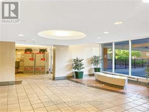 304 - 2000 Jasmine Crescent, Ottawa, ON 