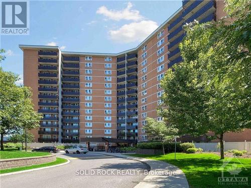 304 - 2000 JASMINE CRESCENT  Ottawa, ON K1J 8K4