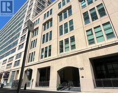 B02 - 135 DALHOUSIE STREET Toronto, ON M5B 2S1