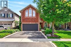 2255 VISTA OAK Road Oakville, ON L6M 3L8