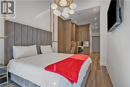 3220 Sheppard Avenue E, Toronto, ON 