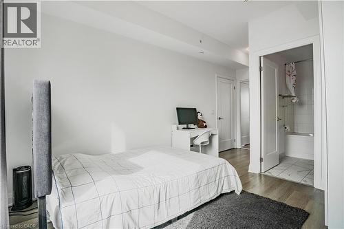 3220 Sheppard Avenue E, Toronto, ON 