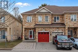 16 EDISON WAY Whitby, ON L1R 0M3