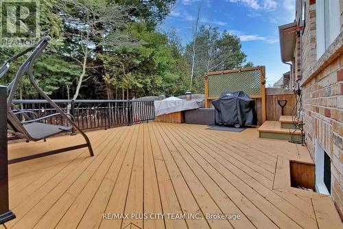 16 Edison Way, Whitby, ON 