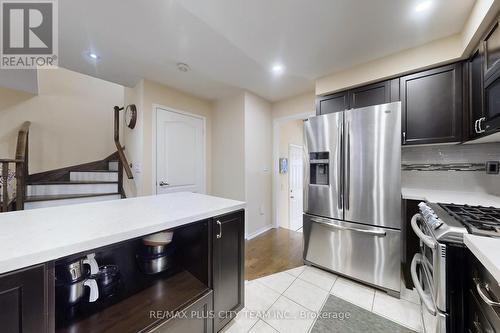 16 Edison Way, Whitby, ON 