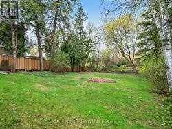 228 PEMBERTON AVENUE Toronto, ON M2M 1Y8