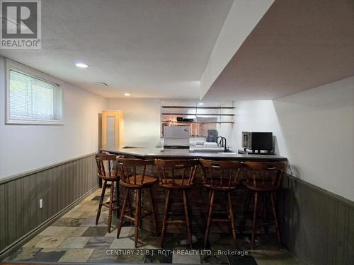 105 Chieftain Crescent, Barrie, ON 