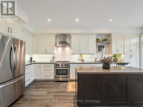 5 - 3071 TREADWELLS DRIVE  Mississauga, ON L4X 1L5