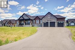 7 HORIZON COURT Kawartha Lakes, ON L0A 1A0