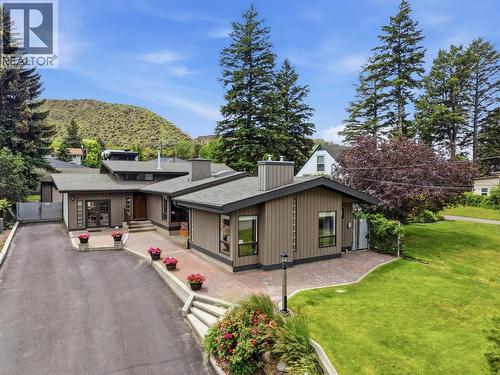 2245 CRESCENT Drive  Kamloops, BC V2C 4S7
