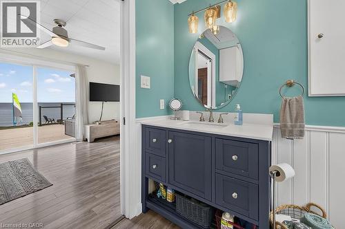 12075 Augustine Road, Wainfleet, ON - Indoor Photo Showing Bathroom