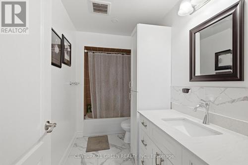 Bathroom - 7649 Redstone Road, Mississauga, ON 