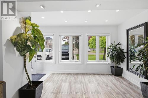 Living Room - 7649 Redstone Road, Mississauga, ON 