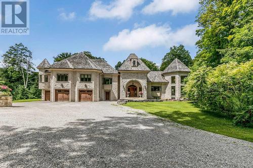 1865 Davis Drive W, King, ON 