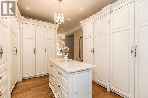 1865 Davis Drive W, King, ON 