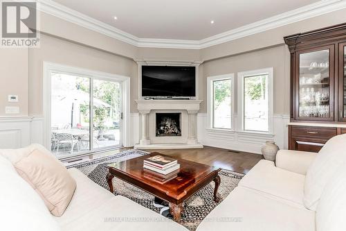 1865 Davis Drive W, King, ON 