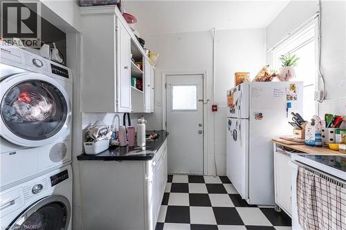UNIT D Kitchen/Laundry - 25 West Avenue S, Hamilton, ON 