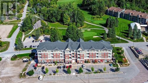 217 - 40 HORSESHOE BOULEVARD  Oro-Medonte, ON L4M 4Y8