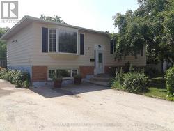 22 MILLER ROAD Oakville, ON L6H 1J6