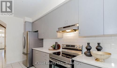 98 Eberly Woods Drive, Caledon, ON - Indoor Photo Showing Kitchen With Stainless Steel Kitchen