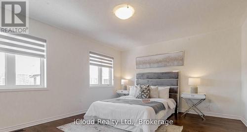 98 Eberly Woods Drive, Caledon, ON - Indoor Photo Showing Bedroom
