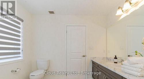 98 Eberly Woods Drive, Caledon, ON - Indoor Photo Showing Bathroom