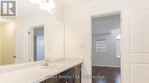 98 Eberly Woods Drive, Caledon, ON - Indoor Photo Showing Bathroom
