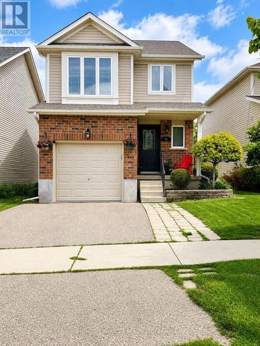 11 REISTVIEW STREET  Kitchener, ON N2E 4H1