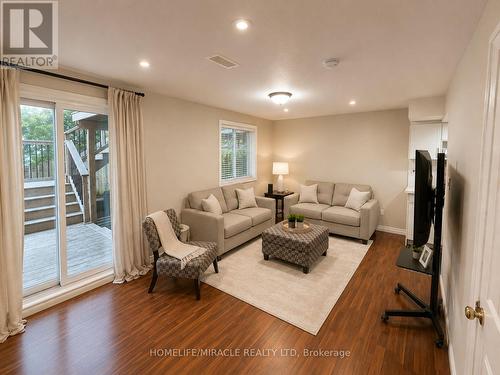 11 Reistview Street, Kitchener, ON 
