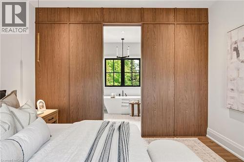 727 King Road, Burlington, ON 