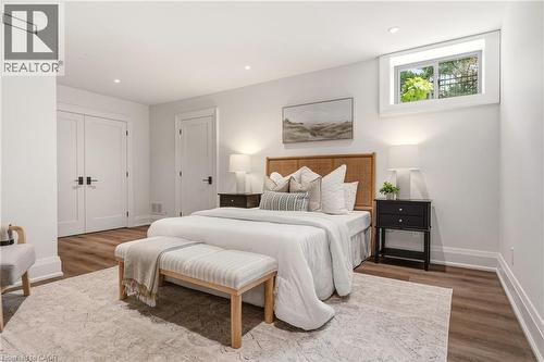 727 King Road, Burlington, ON 