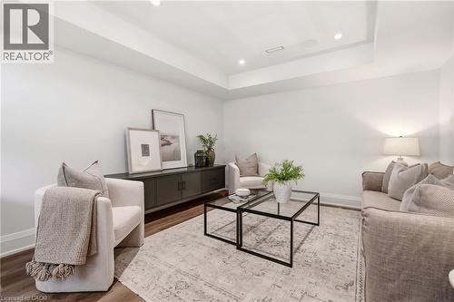727 King Road, Burlington, ON 