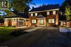 727 KING Road  Burlington, ON L7T 3K5