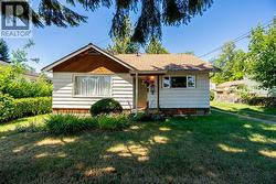 715 RODERICK AVENUE  Coquitlam, BC V3K 1P6