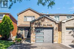 4406 LEE DRIVE  Mississauga, ON L4W 4A8