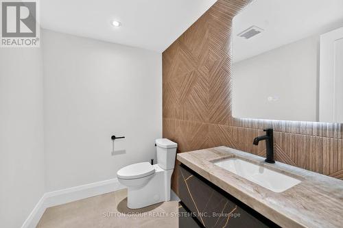 Powder room on ground level - 272 Renforth Drive, Toronto, ON 
