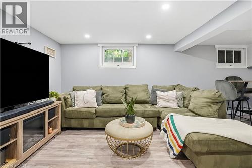 613 Clark Avenue, Burlington, ON 