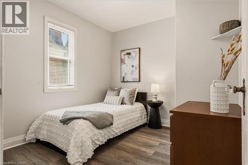 Main house: Bedroom 2 - 148 Huxley Avenue S, Hamilton, ON 