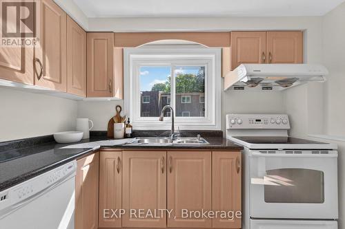 38 Rusty Crestway, Toronto, ON 