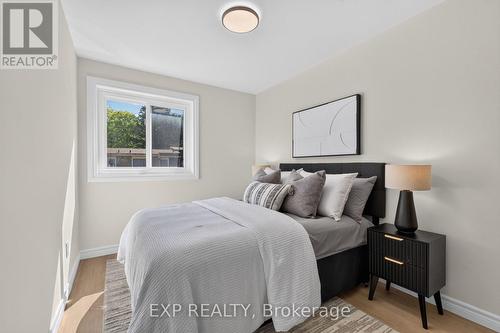 38 Rusty Crestway, Toronto, ON 
