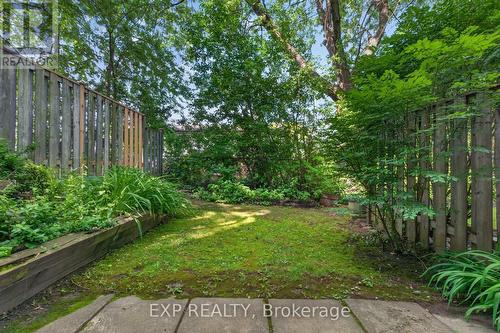 38 Rusty Crestway, Toronto, ON 