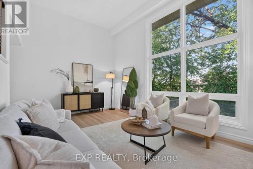 38 Rusty Crestway, Toronto, ON 
