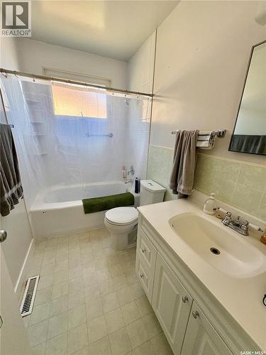 335 Central Avenue S, Swift Current, SK 