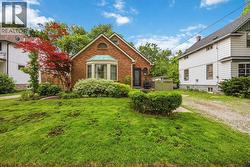 115 KATHLEEN AVENUE Sarnia, ON N7T 1C9