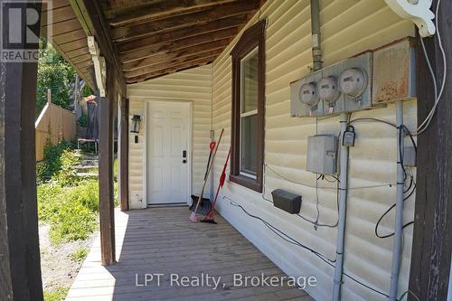 726 BERFORD STREET , South Bruce Peninsula, Ontario N0H 2T0 4